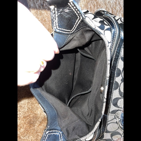 Authentic Coach Purse - SOLD - Picture 8 of 14